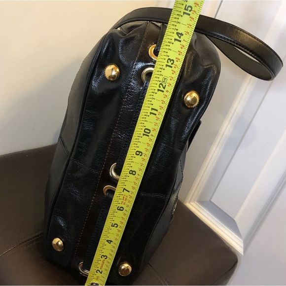 MARC JACOBS Black Italian Leather Gold Grommet Accent Top Handle Crossbody Bag - Picture 10 of 16